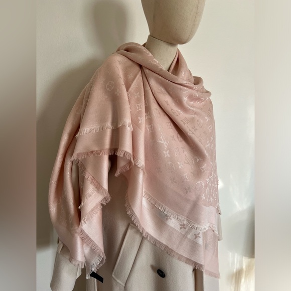Monogram Shine shawl / scarf Louis Vuitton LV - Picture 10 of 12